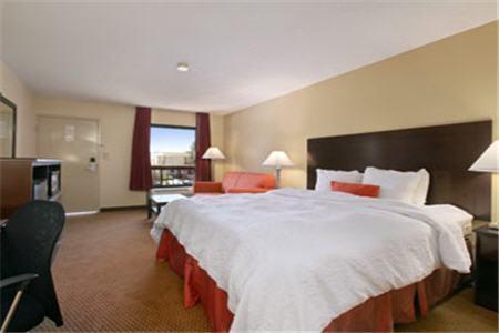 Baymont By Wyndham Greenville Habitación foto
